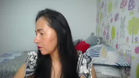 Tyna online show from June 10, 2026, 1:17 am