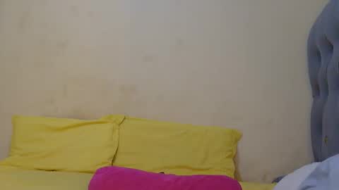 tynniee online show from February 16, 2026, 12:18 am