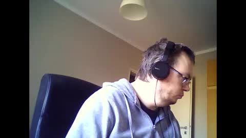 tyradi1991 online show from February 9, 2025, 2:40 pm