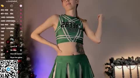 Snapshot of tyty_pupu chatting on February 4, 2026, 6:58 pm Christine 3 Next broadcast tomorrow at 2100 GMT 5 online show from February 4, 2026, 6:58 pm