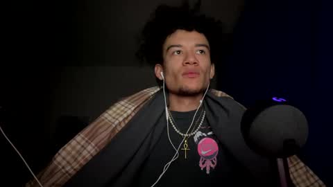 Snapshot of uhdummy chatting on February 10, 2025, 10:20 am snap mixedaddyx ig drexdummy online show from February 10, 2025, 10:20 am