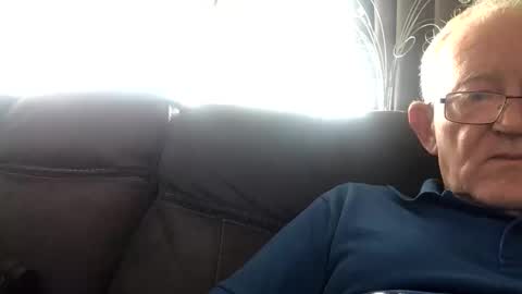 ukcock699196923 online show from September 17, 2025, 1:13 pm