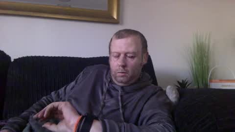 ukmatty3 online show from January 24, 2025, 1:03 pm