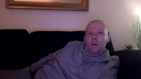 ukmatty3 online show from February 19, 2025, 1:51 am