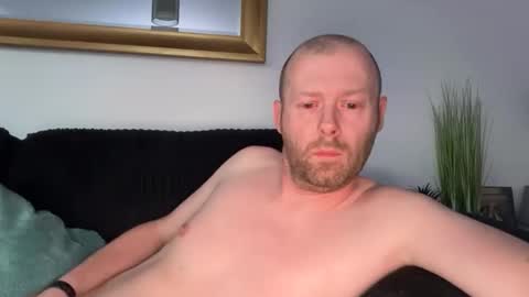ukmatty3 online show from April 30, 2026, 7:53 pm