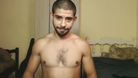 Ulises Gomez online show from February 11, 2025, 1:20 am