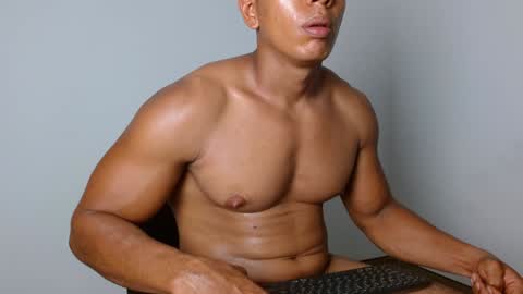 Felipe  model independent online show from December 27, 2024, 10:34 am