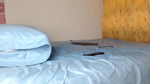 Felipe  model independent online show from January 5, 2025, 1:58 pm