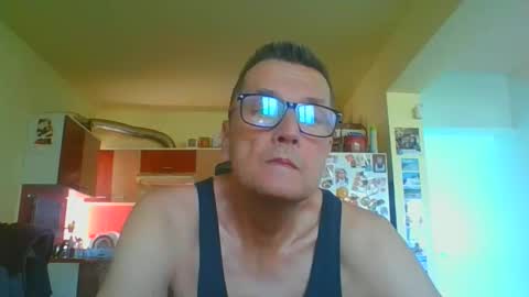 ulmeni7 online show from April 4, 2026, 7:50 am
