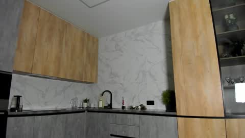 Melena online show from January 13, 2026, 2:17 am