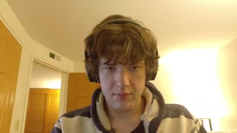 ultrakang69 online show from February 4, 2025, 12:11 pm