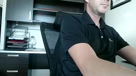 Ultra online show from December 3, 2025, 9:24 pm