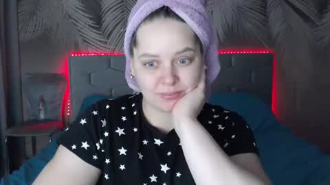 Snapshot of ulystar chatting on February 19, 2025, 7:50 am Ulyana online show from February 19, 2025, 7:50 am