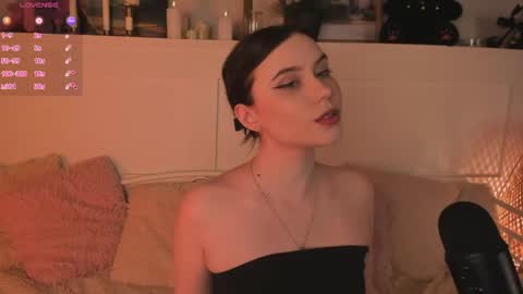 Una  online show from April 16, 2026, 10:16 am