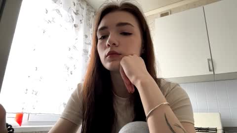 Isobelle lisi online show from December 19, 2025, 9:49 am