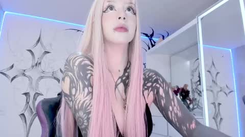 Elle Danielle  online show from February 19, 2025, 3:28 am