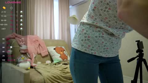 unarks online show from February 3, 2025, 9:19 am