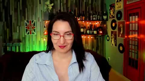 Snapshot of unatera chatting on April 20, 2026, 6:16 am UnaTera online show from April 20, 2026, 6:16 am