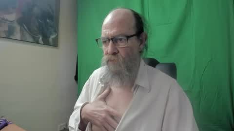 Snapshot of uncle_hottiecb chatting on March 19, 2026, 6:12 pm Uncle Hottie online show from March 19, 2026, 6:12 pm