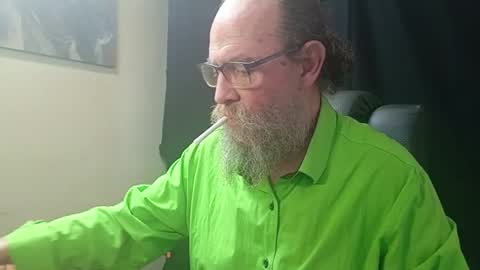 Snapshot of uncle_hottiecb chatting on March 30, 2026, 5:36 pm Uncle Hottie online show from March 30, 2026, 5:36 pm