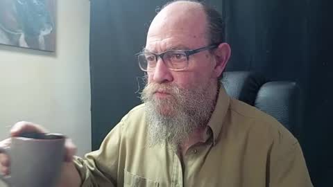 Snapshot of uncle_hottiecb chatting on April 7, 2026, 4:51 pm Uncle Hottie online show from April 7, 2026, 4:51 pm
