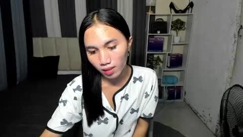 Snapshot of uncut_jelay chatting on June 2, 2026, 7:49 pm uncut_jelay online show from June 2, 2026, 7:49 pm