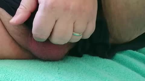 uncut_small_bi online show from April 25, 2026, 12:52 pm