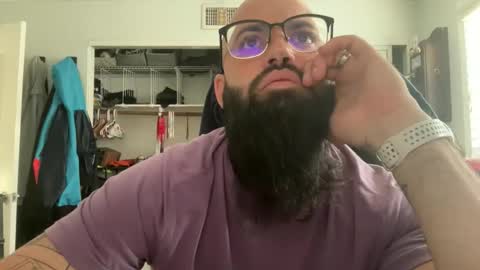 uncutbeard129840 online show from December 19, 2025, 11:34 pm