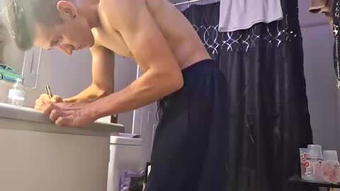 unfoldedlaundry online show from June 5, 2026, 12:22 pm