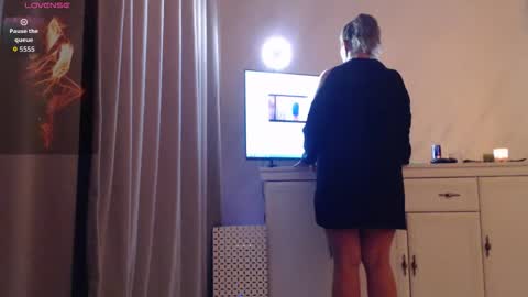 Eva online show from April 27, 2026, 9:46 pm