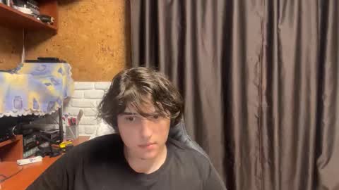 Anri online show from September 18, 2025, 8:11 pm