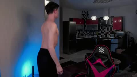 Kyle online show from March 9, 2025, 1:14 am