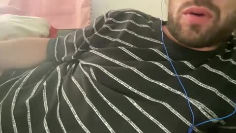 universalstudihoes online show from November 4, 2025, 9:36 pm