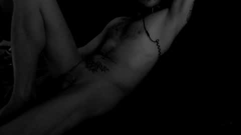 unlitimnaughty_ online show from June 20, 2026, 5:05 pm