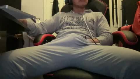 unlobitooenwallstreet online show from December 27, 2024, 3:20 am