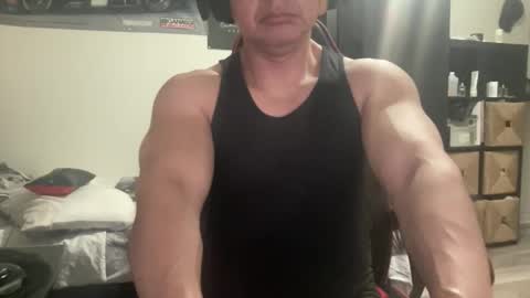 unlobitooenwallstreet online show from April 6, 2026, 11:49 pm