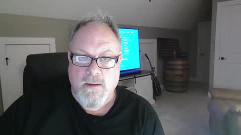 Snapshot of up2later chatting on January 9, 2026, 4:59 am up2later online show from January 9, 2026, 4:59 am