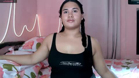 Snapshot of ur_baby_rebbecca chatting on May 13, 2026, 1:47 am SINGLE online show from May 13, 2026, 1:47 am