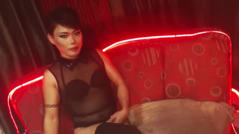 MISS ANNA online show from February 19, 2026, 2:07 am