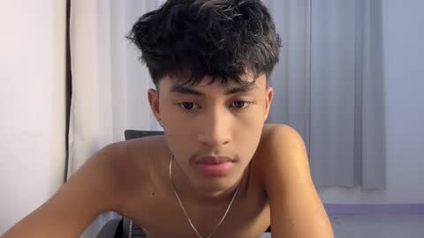 ur_fuckerbttm online show from November 10, 2025, 12:59 pm