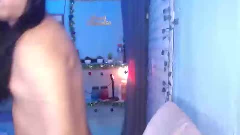 Snapshot of ur_hot_tommiexx chatting on September 23, 2025, 4:37 am jennie online show from September 23, 2025, 4:37 am