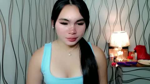 QUEENSY online show from November 3, 2025, 10:38 am