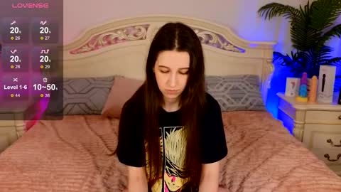 Snapshot of ur_kitty__ chatting on October 4, 2025, 1:09 pm Lera online show from October 4, 2025, 1:09 pm