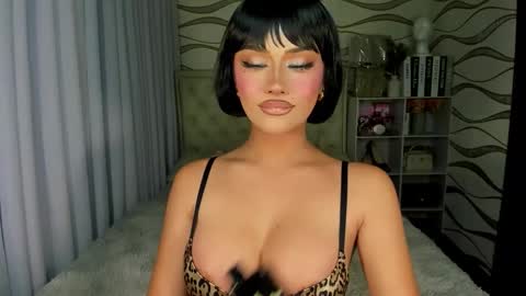 Snapshot of ur_lady_georgina chatting on October 15, 2025, 12:55 am georgina online show from October 15, 2025, 12:55 am