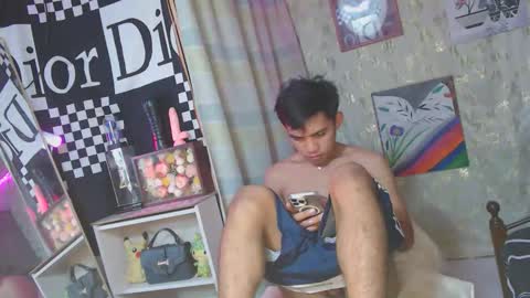 ur_shan21 online show from March 18, 2026, 6:44 pm