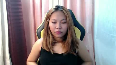 Snapshot of ur_small_girl chatting on March 7, 2026, 12:29 am ur_small_girl online show from March 7, 2026, 12:29 am