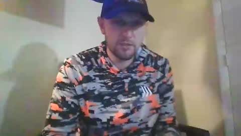 ur_zaddy4now online show from December 6, 2024, 9:35 pm