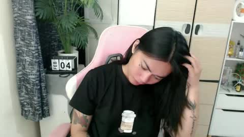 urasian_erica online show from February 3, 2026, 6:24 pm