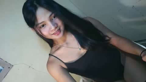 Snapshot of urasian_latinaxxx chatting on May 25, 2026, 7:03 am urasian_latinaxxx online show from May 25, 2026, 7:03 am