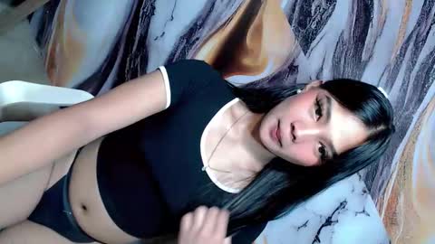 Snapshot of urasian_latinaxxx chatting on June 6, 2026, 5:39 pm urasian_latinaxxx online show from June 6, 2026, 5:39 pm